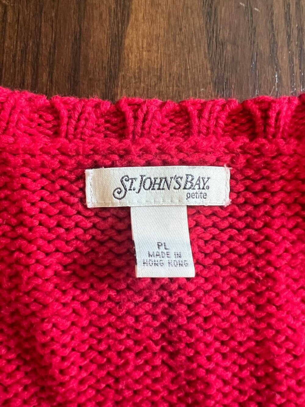 Vintage St.John's Bay Petite Red Cable Knit V-neck Long Sleeve Sweater Large - Picture 3 of 7